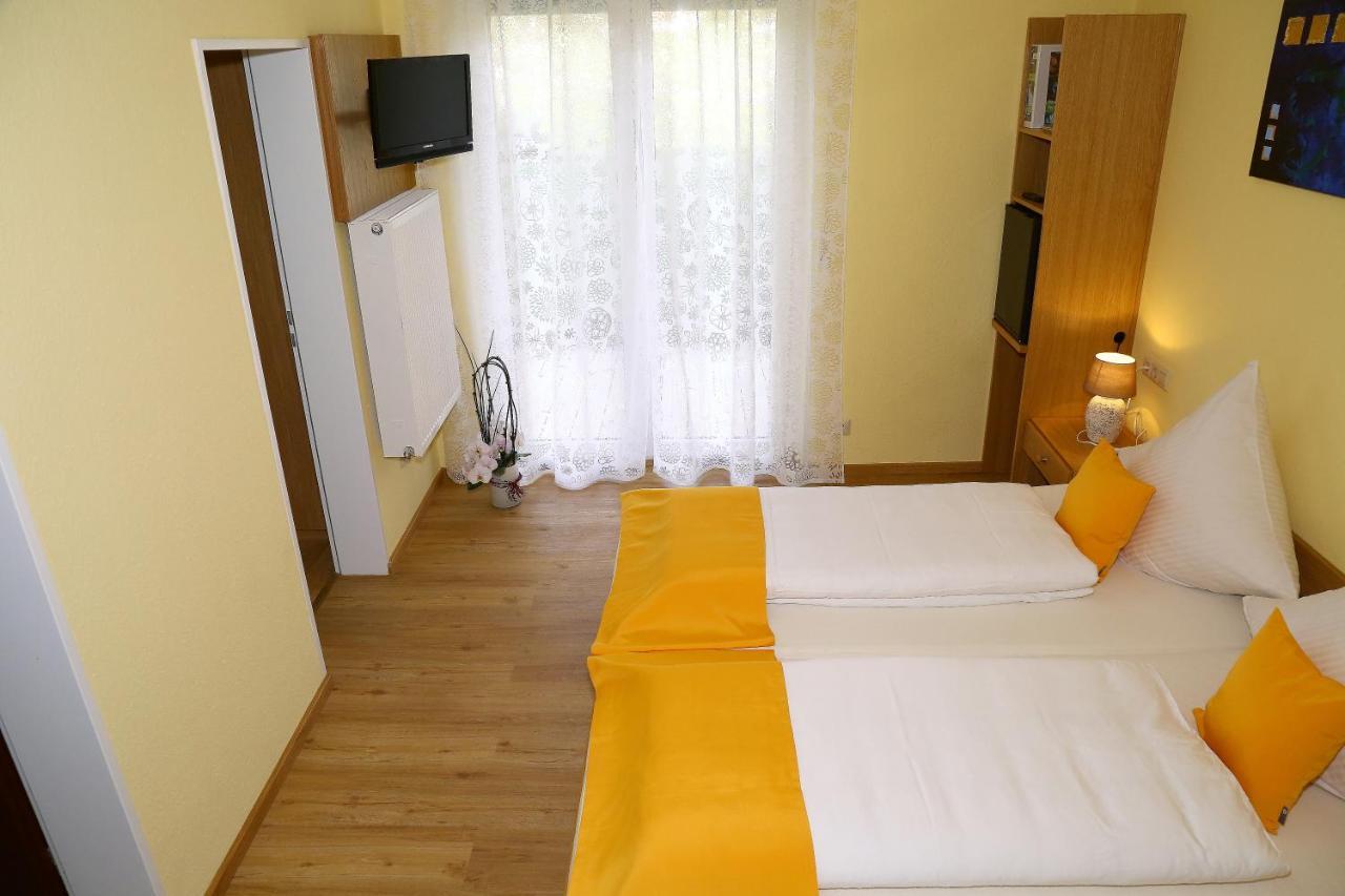Landhotel Garni Schweizerhaus Schönwalde 外观 照片